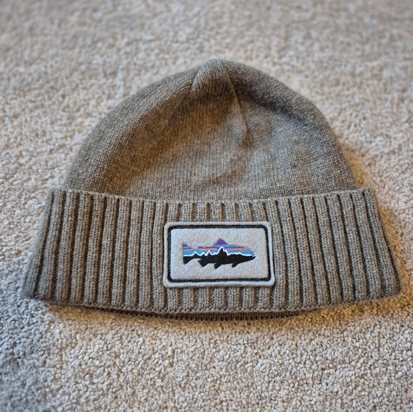 Patagonia Brodeo Beanie Fitz Roy Trout Patch Ash Tan Wool Blend Hat OS - Picture 11 of 13